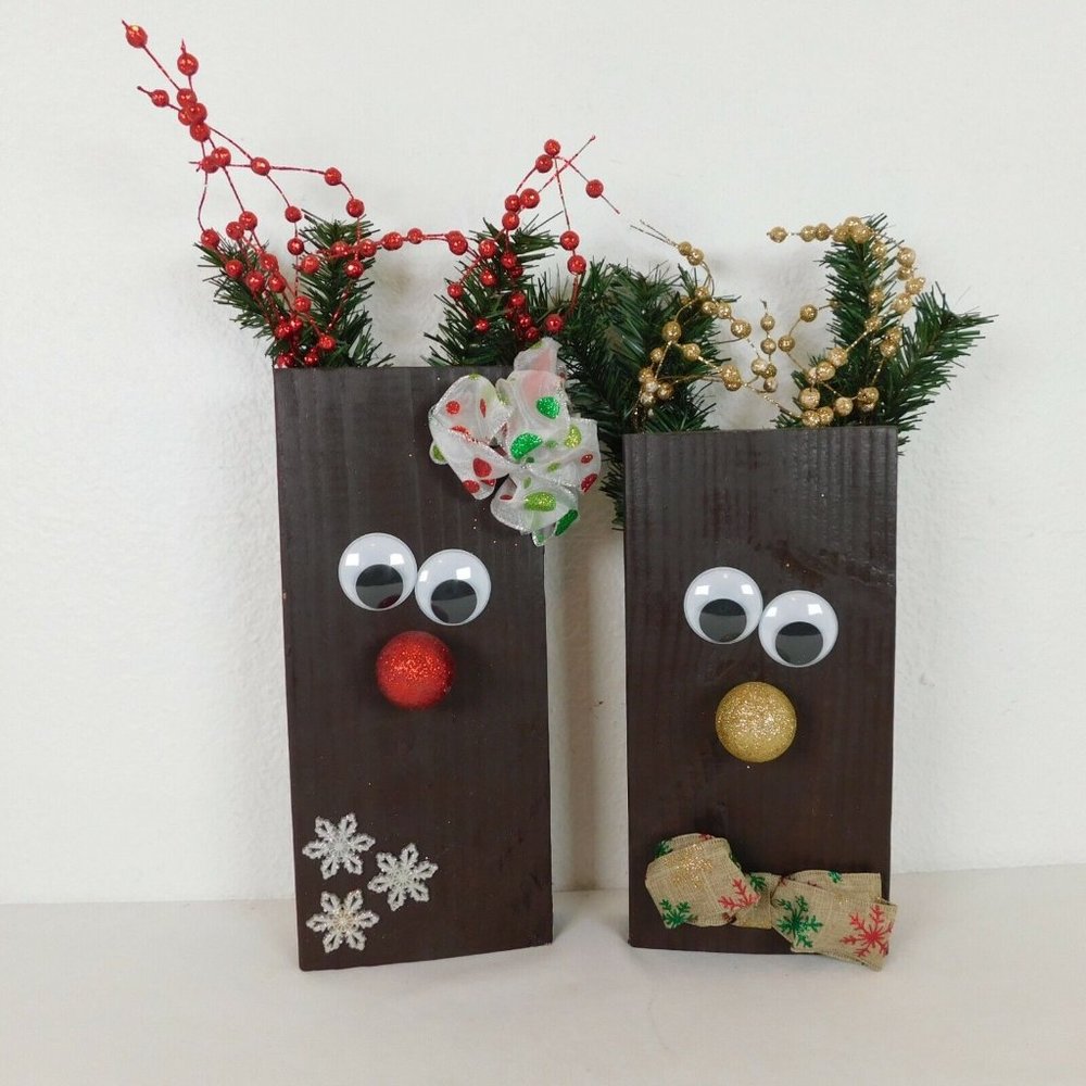 Reindeer Wood Block Hand Crafted Lot of 2 Mantle Decor Painted Ornaments Eyes